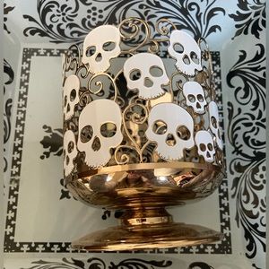 Bath & body works candle holder